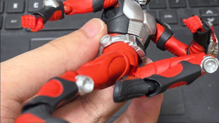 สะโพกของ Figma Dragon Knight เคลื่อนไหวได้ไม่ดีเหรอ? ไม่เลย! Dragon Rider ราคา 250 หยวน ยังยอดเยี่ยม