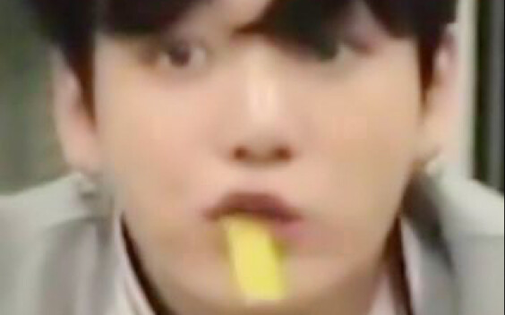 【تان جونغ غوك】هموم حلوى التين: لا أفهم لماذا يصر الجميع على القول إنني لطيف مهما فعلت؟