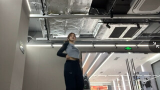 最近自己编的舞～