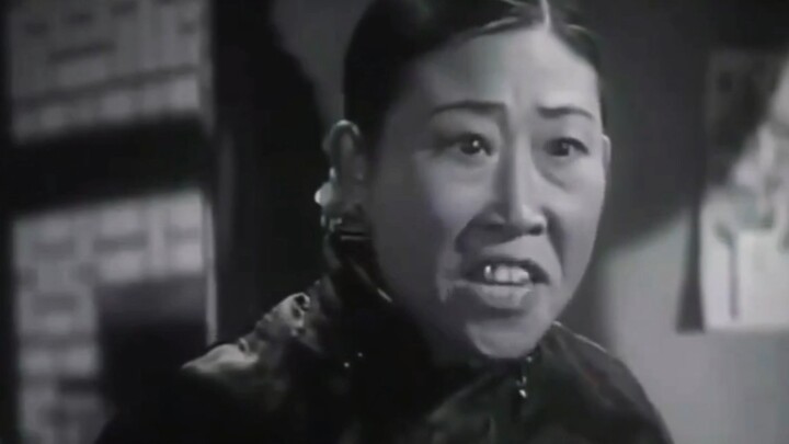 ครั้งแรกดูไม่เข้าใจนัยในเรื่อง ครั้งที่สองกลับกลายเป็นตัวละครในนั้นไปเสียแล้ว