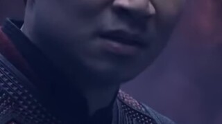 كشفت تفاصيل قصة فيلم "المنتقمون 5"، حيث يهزم كونqueror جميع المنتقمين ويسيطر على الكون الرئيسي لـ MC