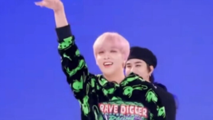 Kim Jung-woo: Các bạn không có phần của riêng mình à?