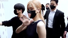 ROSÉ mengakhiri aktivitas Tiffany Jepang, ICN memasuki negara itu