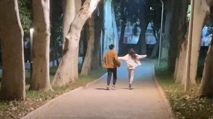"Love rises with the wind, and it is hard to calm down when the wind stops"