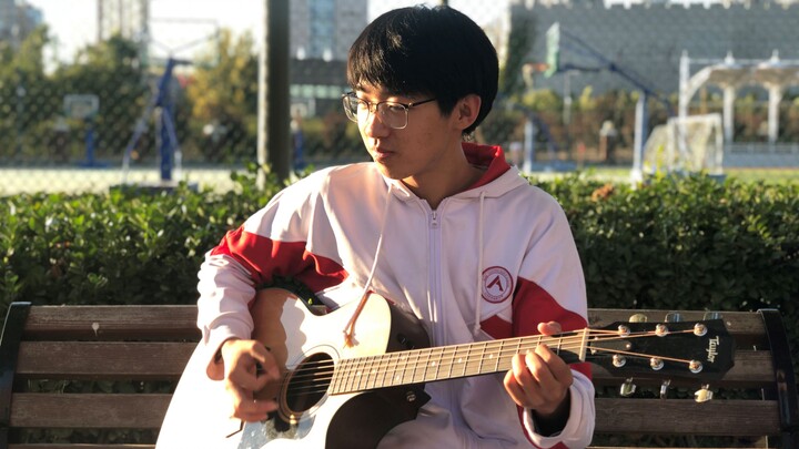 [Red Lotus] Membara! Siswa SMA pria memainkan lagu pembuka Kimetsu no Yaiba di sekolah.