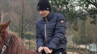 241221 SEVENTEEN 文俊辉JUN 🐎 飞一样的感觉❄️|||🥟祝大家冬至快乐🎉 零站