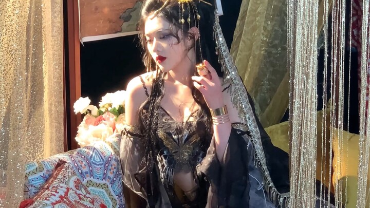 I came from the Western Regions not just to be a concubine