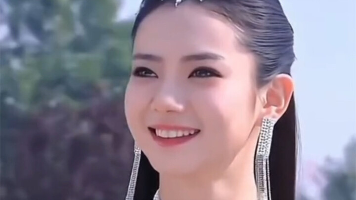 Trong những năm đầu, các diễn viên trong phim điện ảnh và phim truyền hình thường đầu tư rất nhiều v