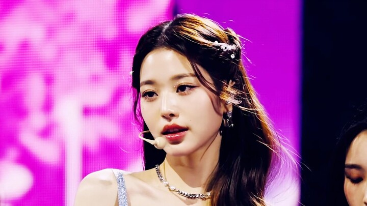 Dewi kecantikan kembali hadir! Rekaman langsung 4K Zhang Yuanying membawakan "LOVE DIVE" di panggung