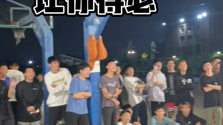 Pha đảo bóng này đỉnh quá, suýt nữa làm tôi mất thăng bằng luôn!!