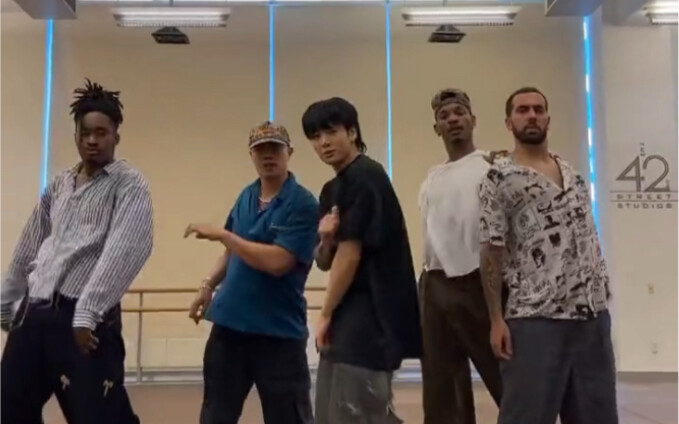 SEVEN TIKTOK 舞蹈Challenge