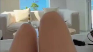 This beach resort is making me feel a little flirty today 😘🌊 @mianiyla  这个海边度假村让我变得更调皮一点😏🌴  #海边度