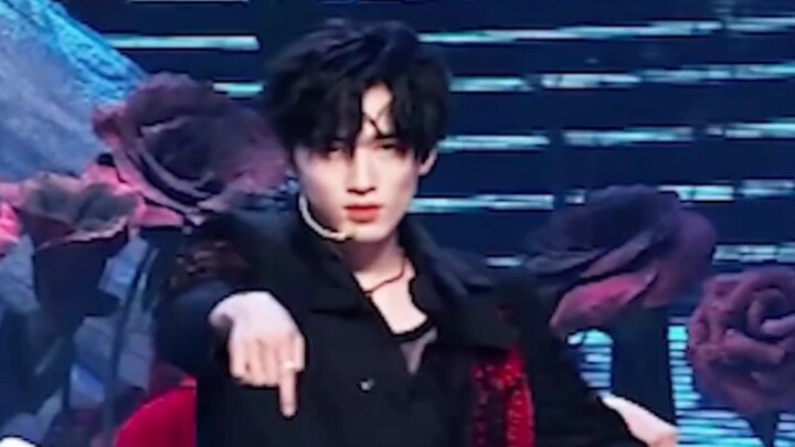 "Song Yaxuan" "Stalker" บนเวทีเวอร์ชั่นบริสุทธิ์ช็อตส่วนตัว (ฟังเฉพาะนักร้องนำเท่านั้น)