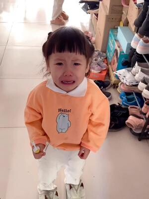 Because my little sister dawdled on the way to school every day, I kept her home from kindergarten t