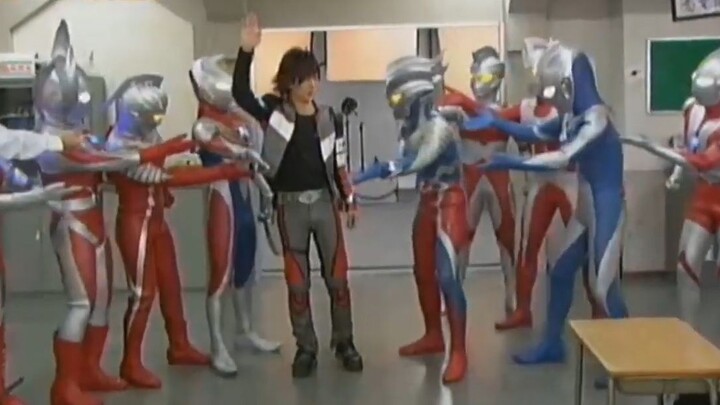 [Ultra Variety Show] March 2012 [めちゃ²イケてるッ!] announced the debut of Ultraman cut