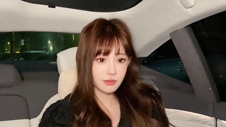 في الحقيقة، الحب ليس له إجابة صحيحة محددة.