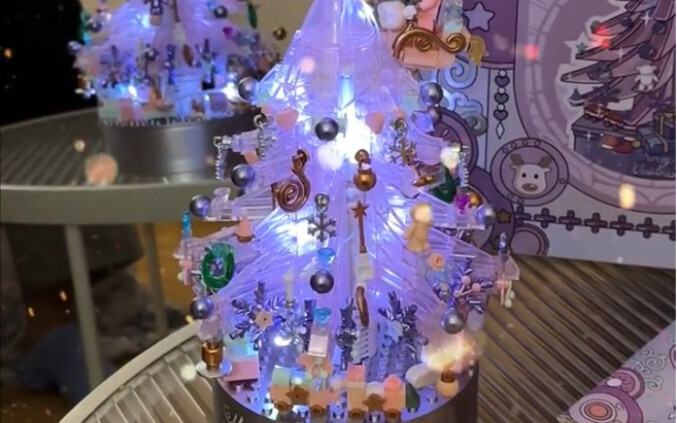 Nhanh tag bạn thân của bạn vào để cùng góp sức đi, cảm ơn nhé, mình đã thay các bạn nói hết rồi đấy!