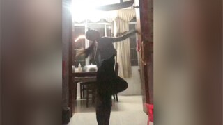 那是谁镜中梦游啊，梦里水月镜花