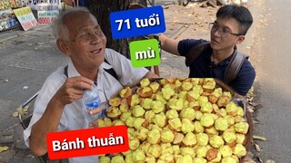 Cụ già 71 tuổi mù 2 mắt bán bánh thuẫn nuôi vợ bệnh - Ẩm thực Cha Rồng vs Trí Bot