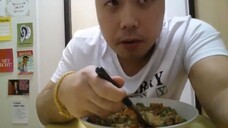 ASMR EATING SOUNDS - RICE SERVED WITH THAI CURRY, MINCED MEAT AND PEAS(THAI KITC