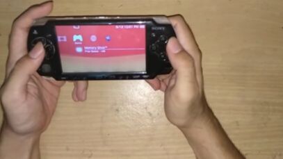 PSP 2000 UMUR 10 TAHUN BISA MAIN PS1 REVIEW  PSP  2000  2020_480p