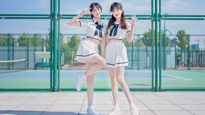 Do you have the heart to say "NoNoNo" to the super sweet twin school girls? 💕