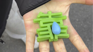 بالتأكيد هناك سبب لعدم مصافحة الأصدقاء المقربين، لم أكن أتوقع ذلك~