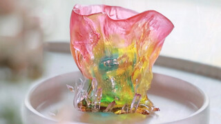 Making a Rainbow Sugar Cup to Drink Milk