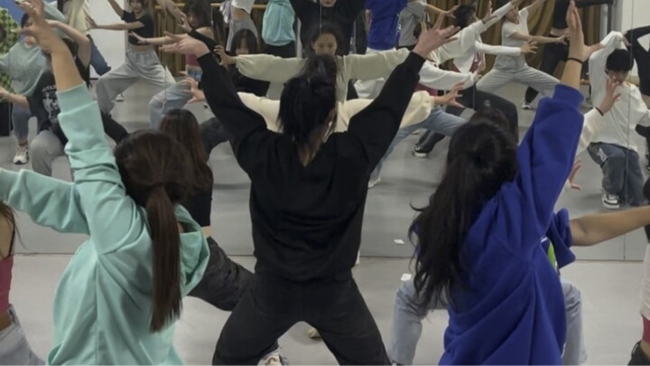 Phiên bản phòng tập nhảy nhóm của "Say So" với tốc độ đồng bộ hóa đầy đủ đã có mặt! Tinh thần đồng đ