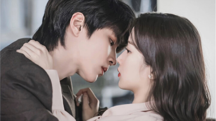 I’m falling for the second lead again! You two were together in the manga, though! [My Demon: Hwang 