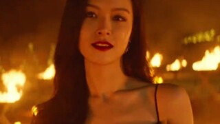 这谁不迷糊啊！文咏珊沙滩黑裙这场戏太绝了！每一步都走在我心上了！😭