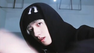 [Login Boy] "Ahhhh, Zhu Zhixin danced the recently popular angle~"