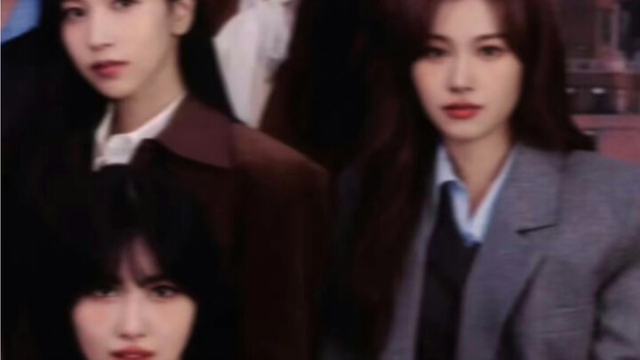 “MOMO hay SANA?” “MISAMO thì tôi muốn cả ba!”