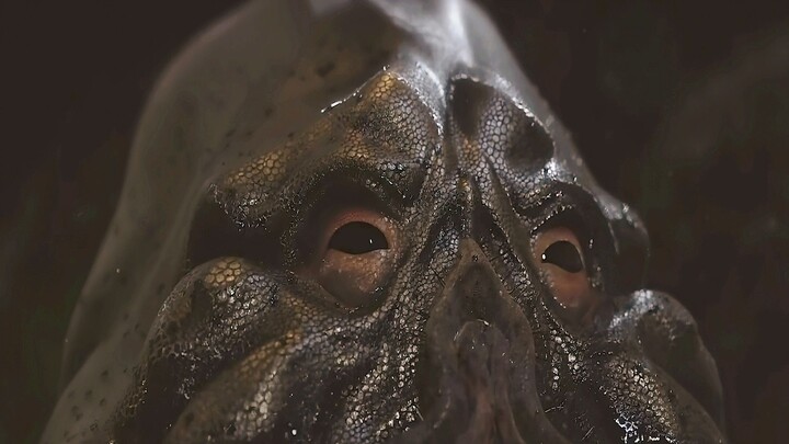 Mitologi Cthulhu: "Air Jernih" — Keluarga Cthulhu telah bangun dan dengan gila-gilaan menyerap gen m