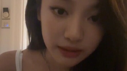 ไลฟ์อินสตาแกรมส่วนตัวของหนิงอี้จั๋วทั้งหมด 230624