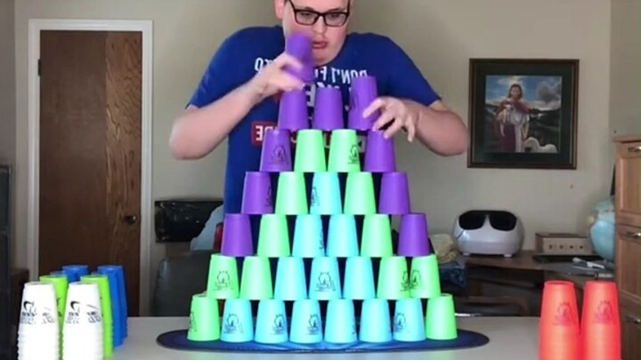 It's quite therapeutic to watch the guy stack the cups for more than two minutes...