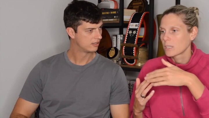 [Chinese subtitles] Olympic athletes Sarah Pavan and Adam couple "Haikyuu!!" reaction S1E24