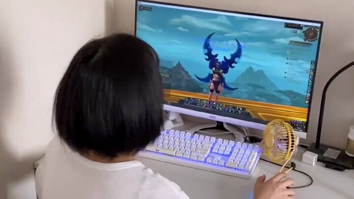 ซิสเตอร์ลู่จมอยู่กับการเล่น World of Warcraft มากจนเกือบจะต้มซุปถั่วเขียวหมด