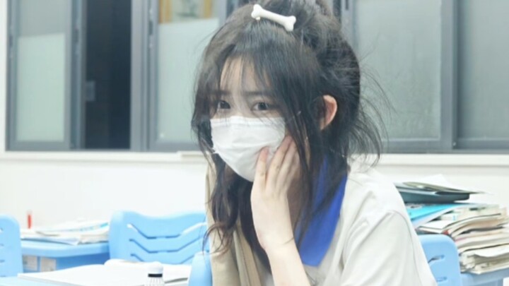 So it turns out my junior female schoolmate is at the top of the food chain!