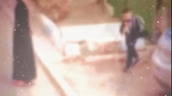 Romantis juga harus bagi-bagi ke Mama!