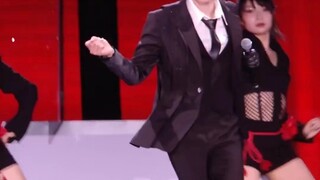 【刘耀文】solo舞蹈西服下摆转圈飞起来好美