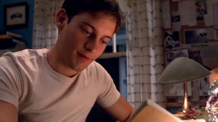 Tobey Maguire Spider-Man juga memiliki peluncur web!