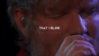 Ed Sheeran - Supermarket Flowers ( Concert Live Performance )