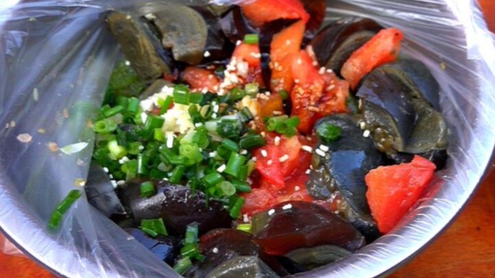 คุณเคยกินพริกเผาผสมไข่เยี่ยวม้าแบบกุ้ยโจวไหม? ไข่เยี่ยวม้าไม่เคยอร่อยขนาดนี้มาก่อนเลย