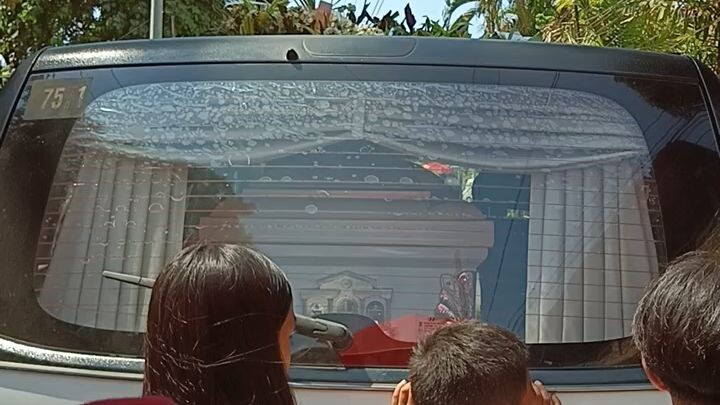 we love u mamay..gabayan mo kmi nh anak ko pki sa family ko makita mo..lalo sa nanay ko gabayan dn n