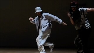 การเต้นรำทุกประเภทถูกฆ่าอย่างไม่เลือกหน้า การเต้นรำที่แท้จริงนั้นหย่งอี้ขึ้นอยู่กับความแข็งแกร่งล้วน