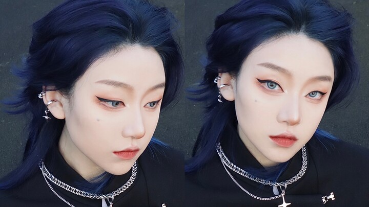 Setelah mewarnai rambut dengan warna biru-hitam yang kalem ini, keliatan keren banget dan bikin kuli