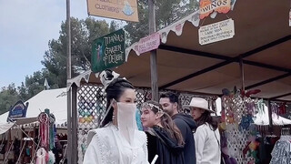 Hanfu at the Renaissance Festival (Overseas)