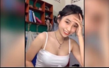 "Bạn học thời cấp ba giờ đã trưởng thành rồi, lúc trước thật sự đã xem thường cô ấy."