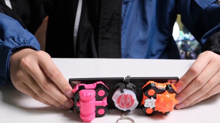 A comprehensive introduction to the two new EDC card holders of the GEATS series!! Dual functions, p